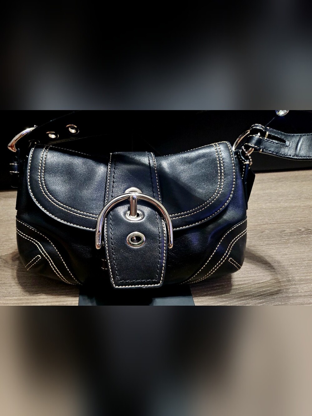 Vint/Auth Y2K Coach Mini Soho Black/white Leather Shoulder Purse (E063-10316)